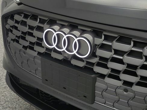 New 2025 Audi Q5 Premium Plus image 13