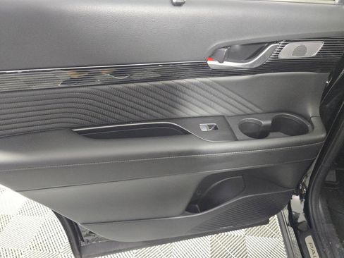 Used 2024 Hyundai Palisade Calligraphy image 20