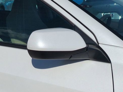 Used 2022 Honda HR-V LX image 12