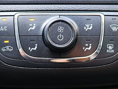 Used 2019 Chevrolet Impala Premier FWD image 45