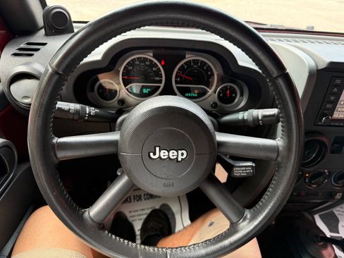 Used 2009 Jeep Wrangler Rubicon w/ Dual Top Group AWD/4WD image 24