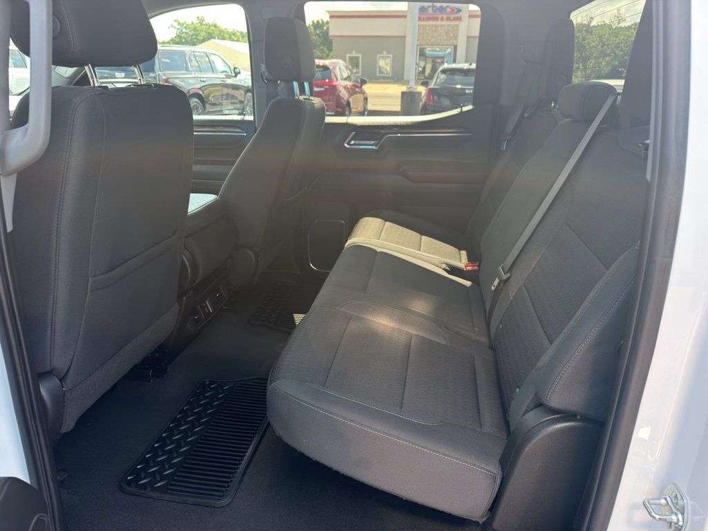 Used 2025 Chevrolet Silverado 1500 LT AWD/4WD image 11