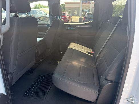 Used 2025 Chevrolet Silverado 1500 LT AWD/4WD image 11