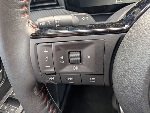 New 2026 Nissan Kicks SR w/ SR Premium Package AWD/4WD image 18