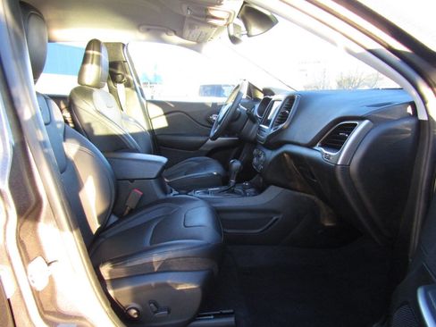 Used 2022 Jeep Cherokee Latitude Lux image 23