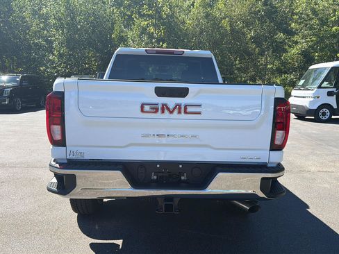 New 2026 GMC Sierra 2500 SLE w/ SLE Value Package; AWD/4WD image 4