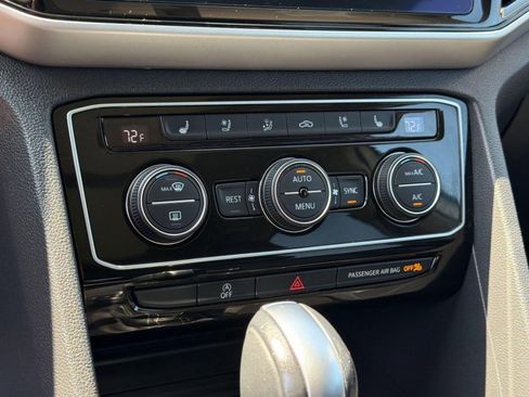 Used 2022 Volkswagen Atlas SEL Premium AWD/4WD image 18