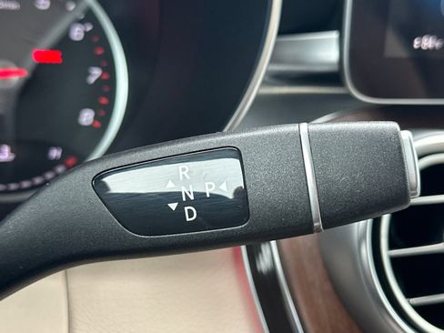 Certified 2022 Mercedes-Benz GLC 300 image 21