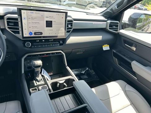 New 2026 Toyota Tundra Limited AWD/4WD image 17