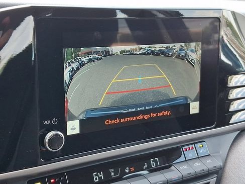 Used 2025 Toyota Camry LE w/ Convenience Package AWD/4WD image 18