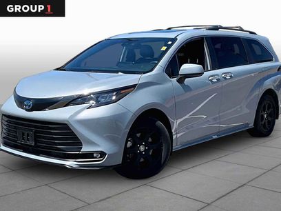 Used 2024 Toyota Sienna XLE Woodland Edition