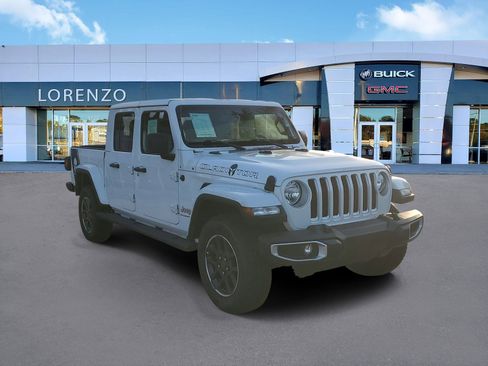 Used 2023 Jeep Gladiator Overland image 3