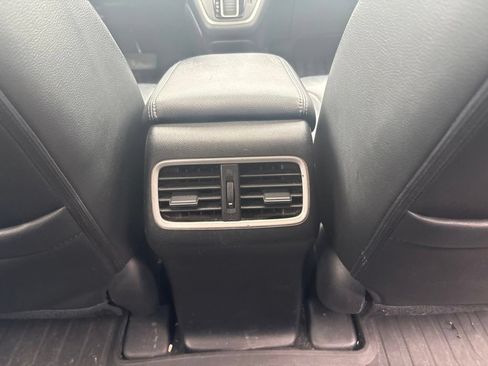 Used 2016 Honda CR-V Touring image 34