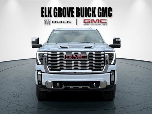 New 2026 GMC Sierra 2500 Denali w/ Denali Reserve Package image 9
