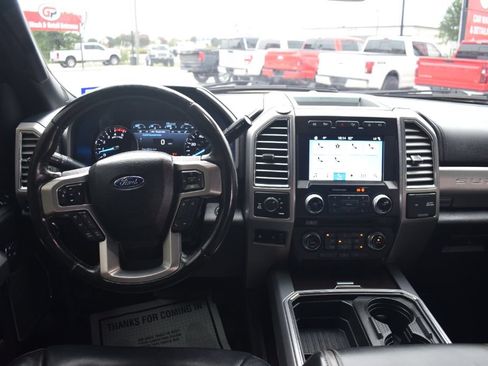 Used 2017 Ford F250 Platinum w/ Platinum Ultimate Package AWD/4WD image 17