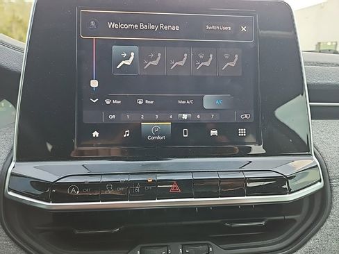 Used 2022 Jeep Compass Latitude image 15