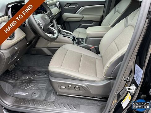 Used 2024 Chevrolet Colorado ZR2 w/ ZR2 Convenience Package III AWD/4WD image 24