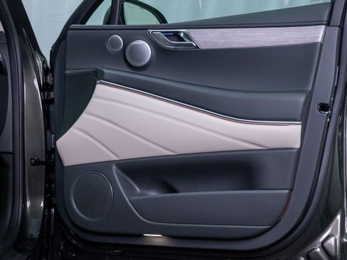 New 2026 Genesis GV80 2.5T Prestige image 10