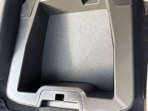 Used 2023 GMC Sierra 1500 Elevation image 27