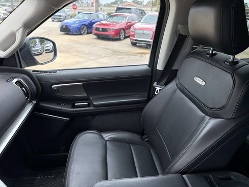 Used 2025 Ford Expedition Max Platinum AWD/4WD image 21
