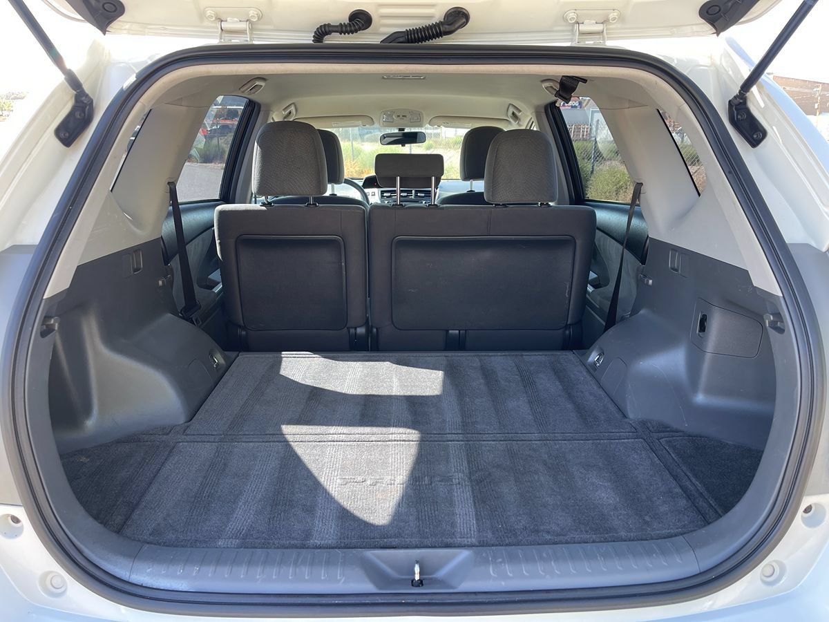 Used 2014 Toyota Prius V Three FWD image 9
