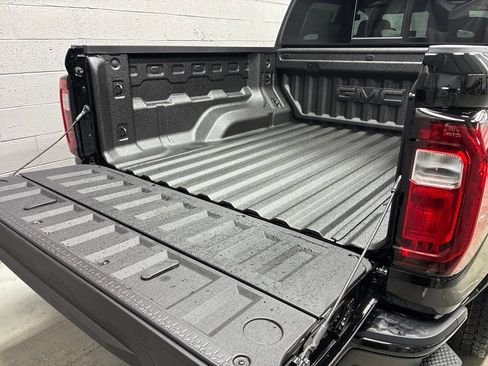 New 2026 GMC Canyon Elevation w/ Convenience Package AWD/4WD image 12