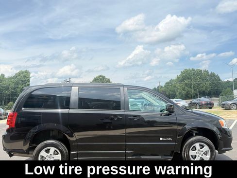 Used 2013 Dodge Grand Caravan SXT FWD image 7