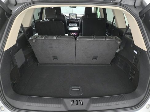 Certified 2023 Lincoln Aviator 2WD w/ Premium Package image 18