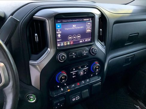 Used 2019 Chevrolet Silverado 1500 LT w/ All-Star Edition AWD/4WD image 6