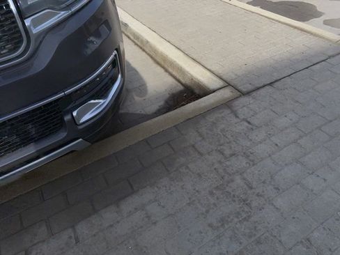 Used 2023 Jeep Wagoneer L Series II image 11