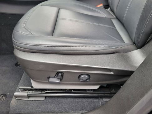 Used 2024 Alfa Romeo Stelvio Sprint RWD image 16
