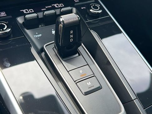 Certified 2022 Porsche 911 Turbo S AWD/4WD image 18