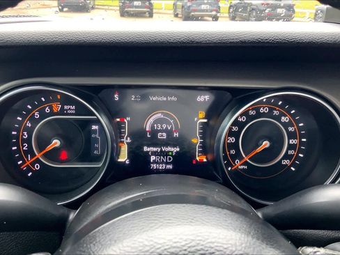 Used 2021 Jeep Gladiator Sport AWD/4WD image 25