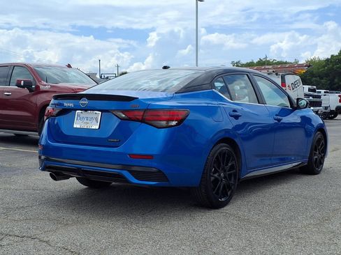 Used 2025 Nissan Sentra SR w/ Midnight Edition FWD image 2