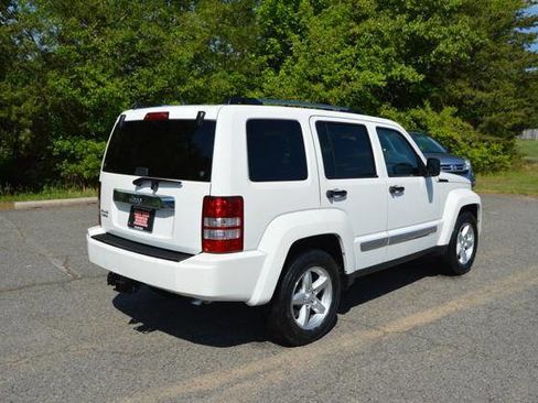 Used 2009 Jeep Liberty Limited w/ Premium Group AWD/4WD image 55