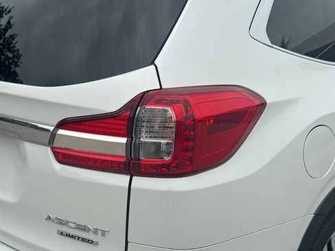 Used 2022 Subaru Ascent Limited w/ Technology Package AWD/4WD image 25