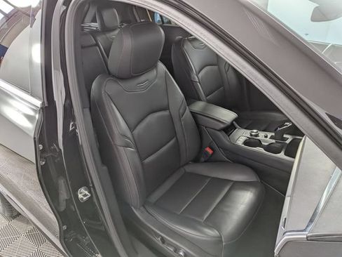 Certified 2025 Cadillac XT4 Premium Luxury FWD image 28