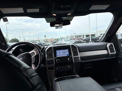 Used 2019 Ford F350 Platinum w/ Platinum Ultimate Package AWD/4WD image 16