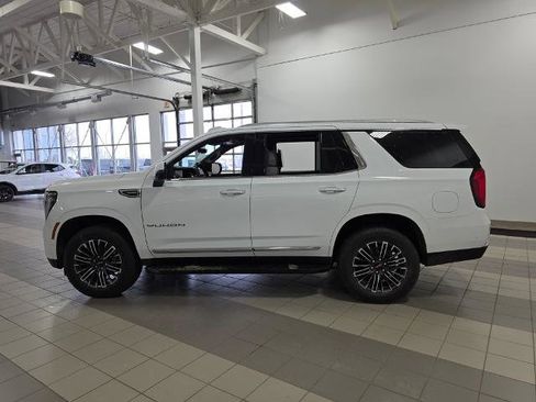 New 2026 GMC Yukon Elevation image 2