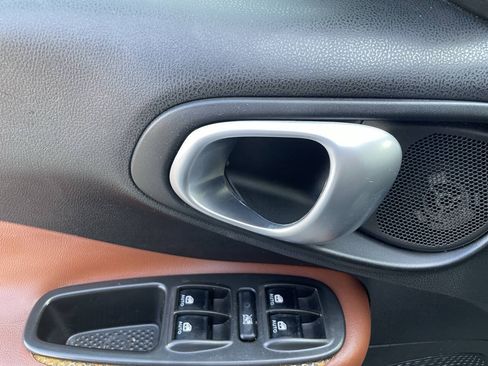 Used 2015 FIAT 500L Trekking FWD image 24