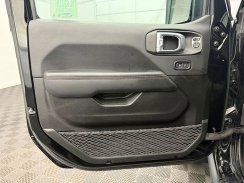 Used 2021 Jeep Gladiator Rubicon w/ Trailer Tow Package image 18