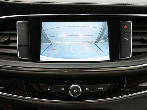 Used 2019 Buick Enclave Essence FWD image 4