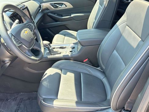 Used 2023 Chevrolet Traverse Premier AWD/4WD image 25