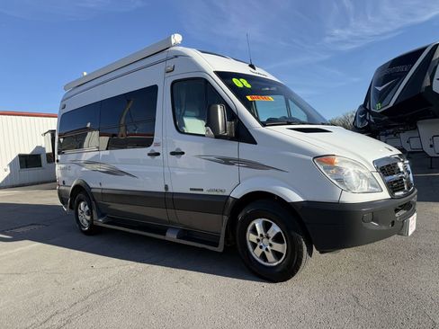 Used 2008 Dodge Sprinter 2500 w/ Trailer Tow Group image 34