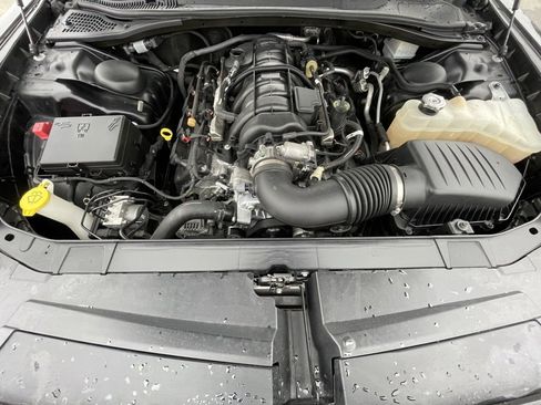 Used 2022 Dodge Challenger R/T image 31