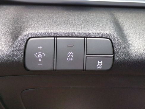 New 2025 Hyundai Elantra SE FWD image 22