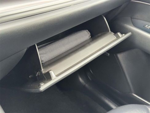 Used 2017 MAZDA CX-5 Touring w/ Preferred Equipment Package image 32