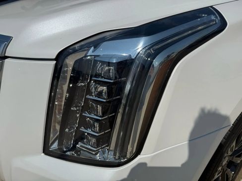 Used 2019 Cadillac Escalade Platinum image 75