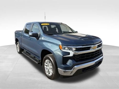 Used 2024 Chevrolet Silverado 1500 LT AWD/4WD image 8