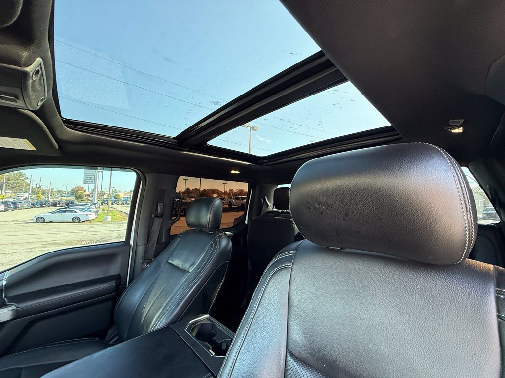 Used 2019 Ford F150 Lariat w/ Equipment Group 502A Luxury AWD/4WD image 15